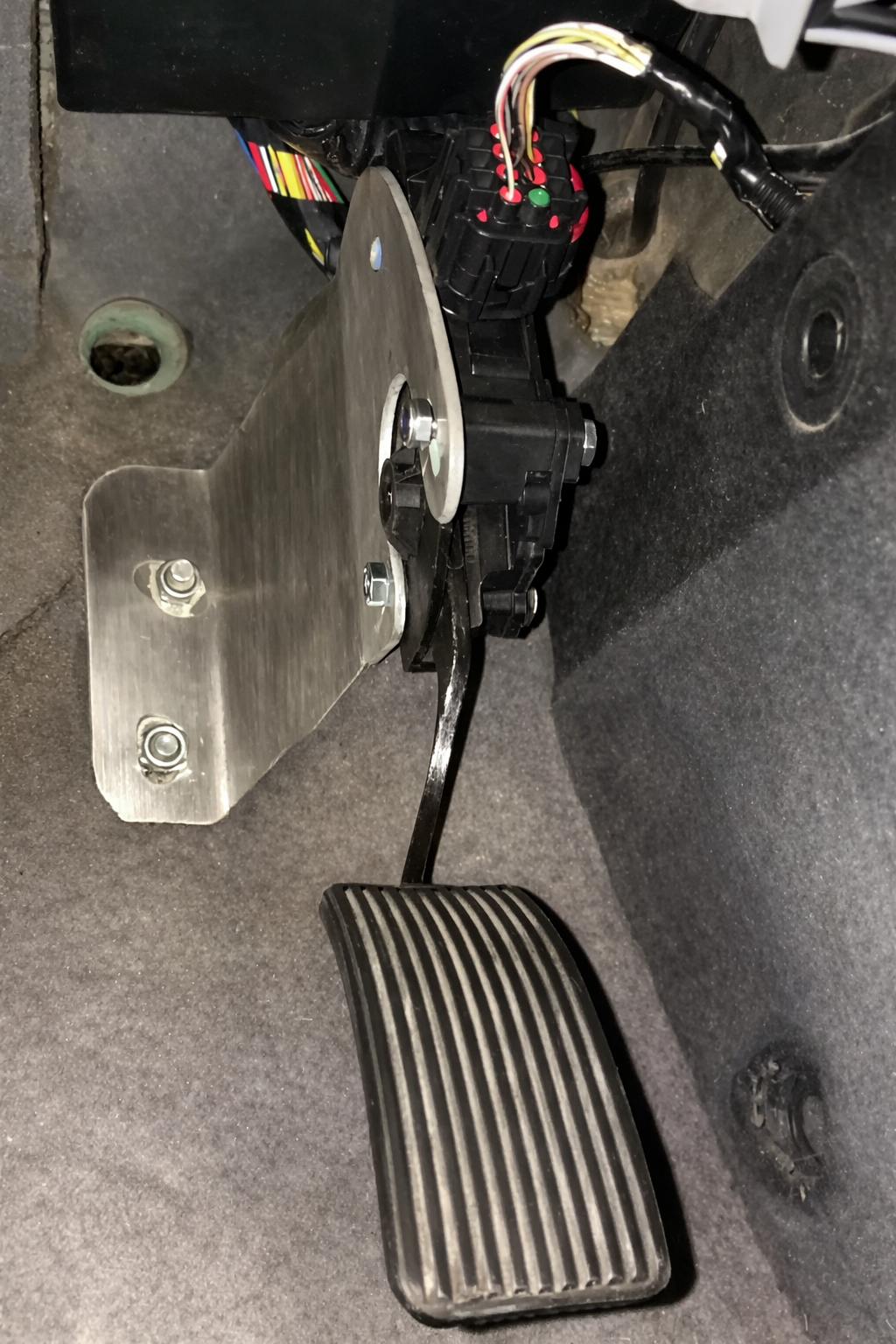 EA EB ED EF EL AU Falcon Barra BA BF Accelerator Pedal Bracket